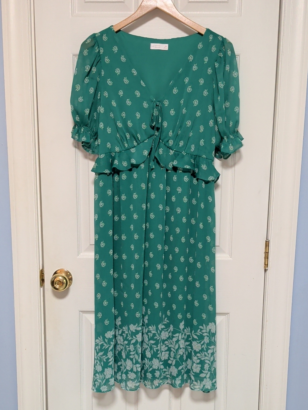 LC Lauren Conrad Green Floral Tie-Front Midi Dress